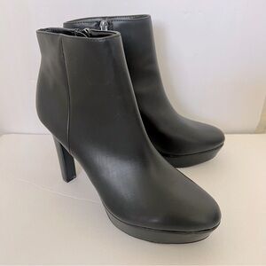 Nine West Glowup Platform Boots Size 8.5